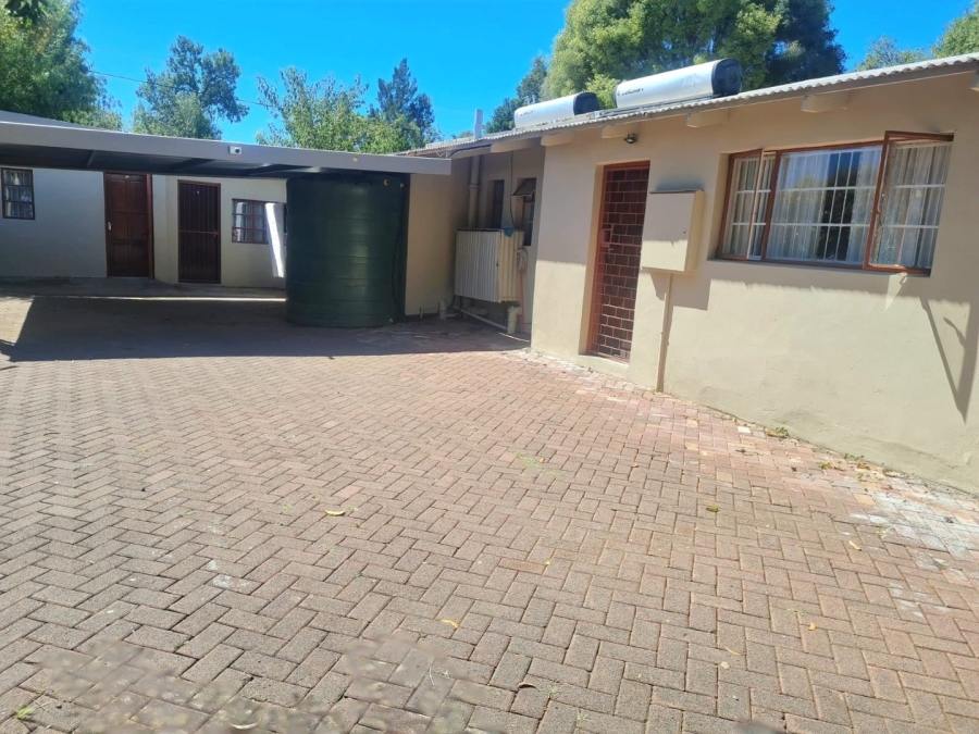 17 Bedroom Property for Sale in Brandwag Free State